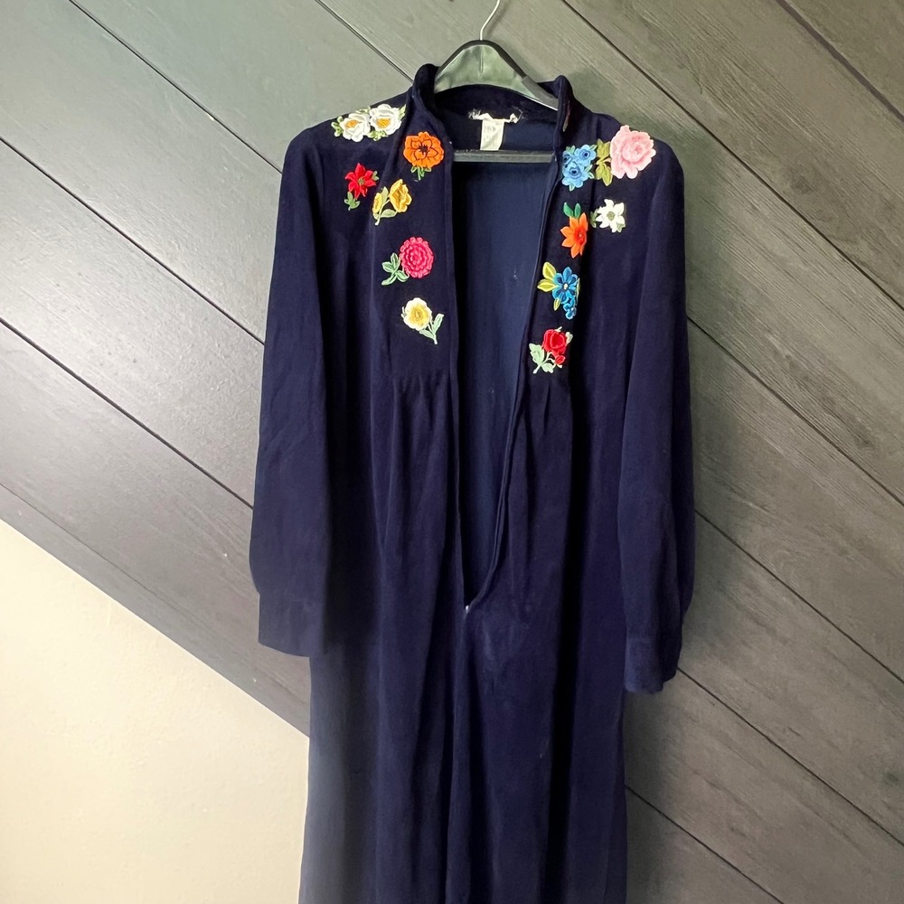 Cheoette Women's Vintage Velour Floral Embroidered Maxi Robe Dress S Cottagecore - Picture 3 of 8